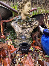 Load image into Gallery viewer, 7.5CM SMOOTH CAST IRON CAULDRON WITH TRIPLE MOON