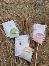 Load image into Gallery viewer, Necklace & bracelet gift Bundle