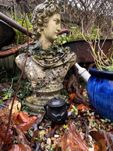 Load image into Gallery viewer, 7.5CM SMOOTH CAST IRON CAULDRON WITH TRIPLE MOON