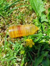 Load image into Gallery viewer, Yellow fluorite tower