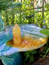 Load image into Gallery viewer, Yellow fluorite tower
